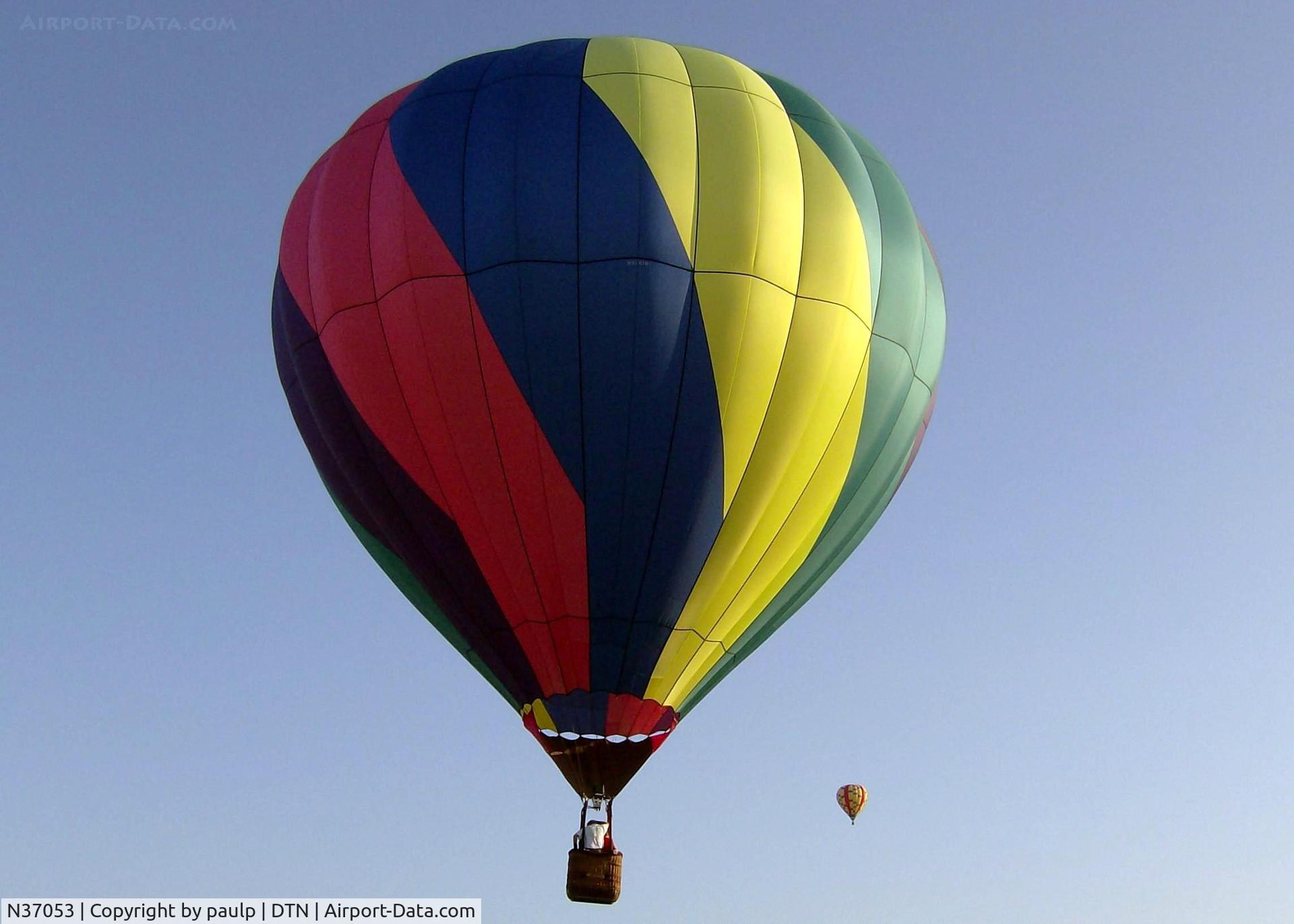 N37053, Balloon Works FIREFLY 7 C/N F7-252, Red River Balloon Festival.