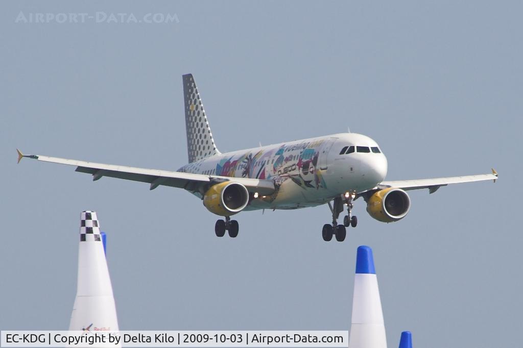 EC-KDG, 2007 Airbus A320-214 C/N 3095, Red Bull Air Race Barcelona  Vueling