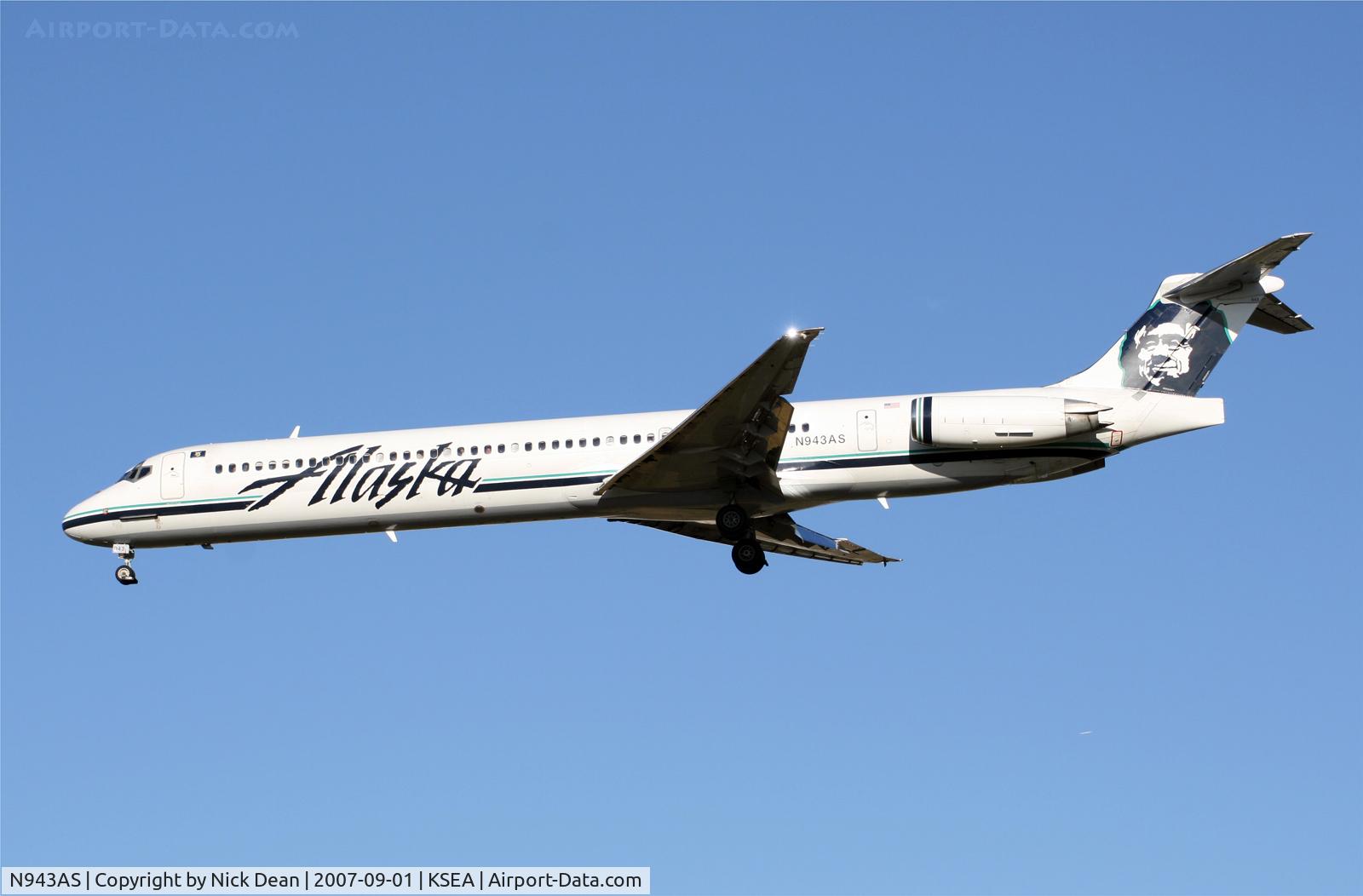 N943AS, 1990 McDonnell Douglas MD-83 (DC-9-83) C/N 53018, KSEA