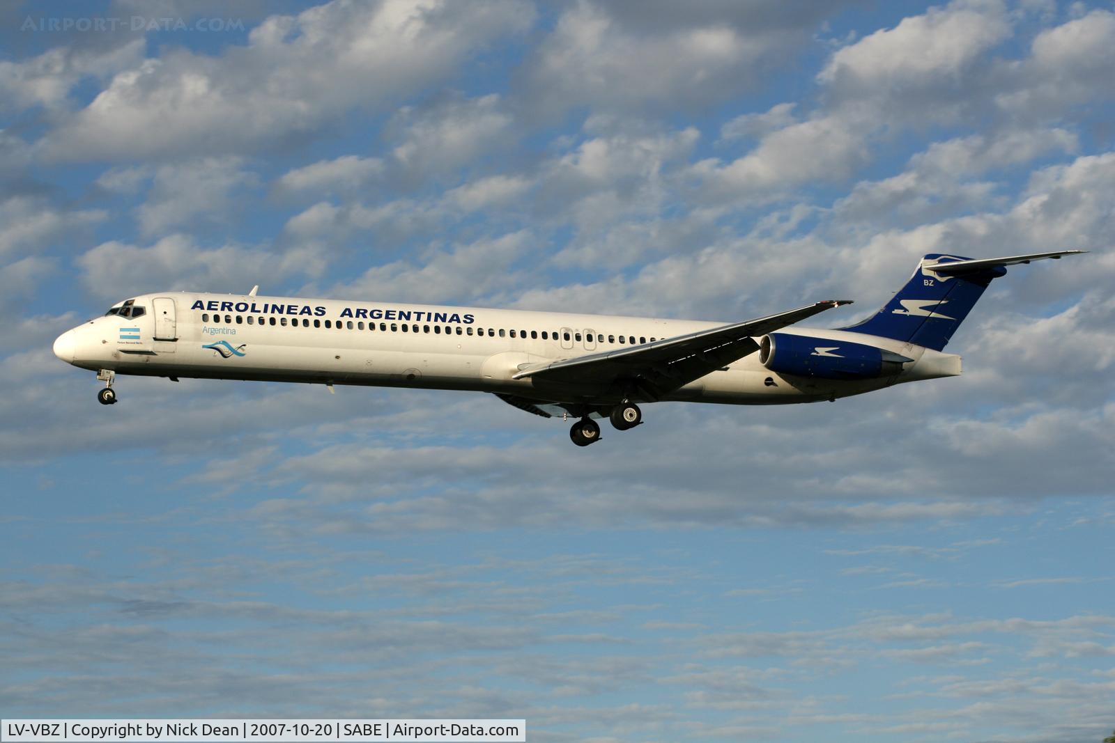 LV-VBZ, 1992 McDonnell Douglas MD-88 C/N 53049, SABE