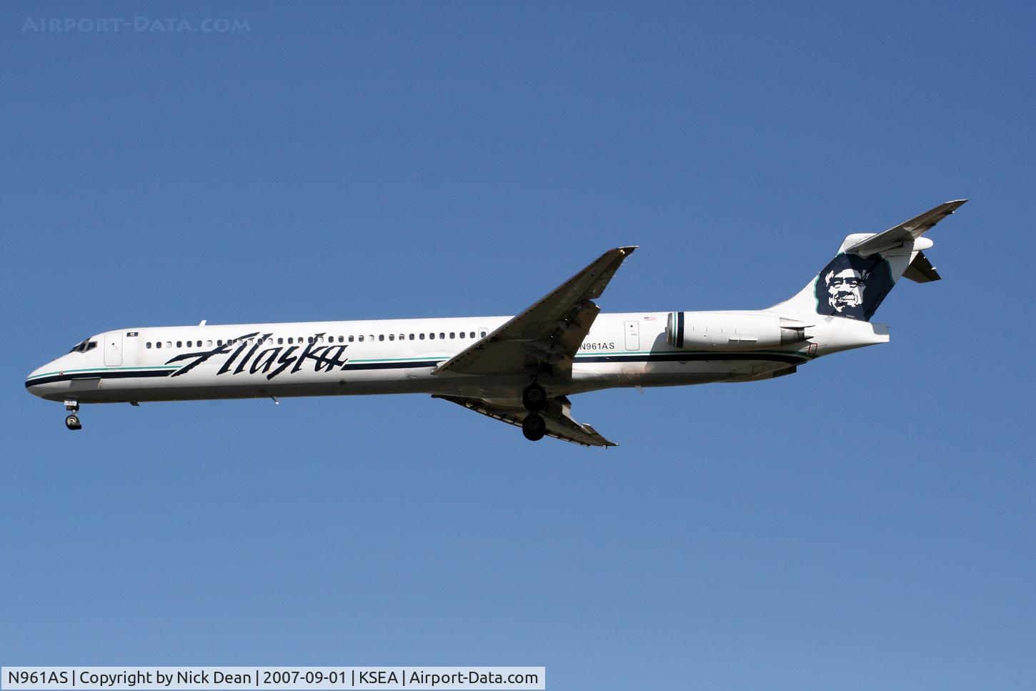 N961AS, 1992 McDonnell Douglas MD-83 (DC-9-83) C/N 53075, KSEA