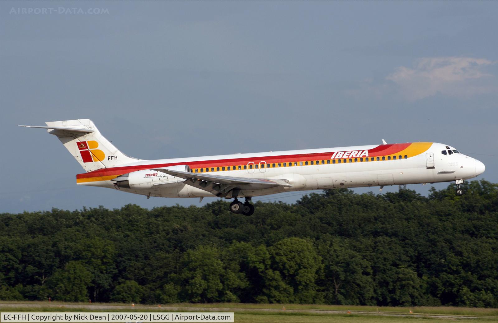 EC-FFH, 1991 McDonnell Douglas MD-87 (DC-9-87) C/N 53211, LSGG