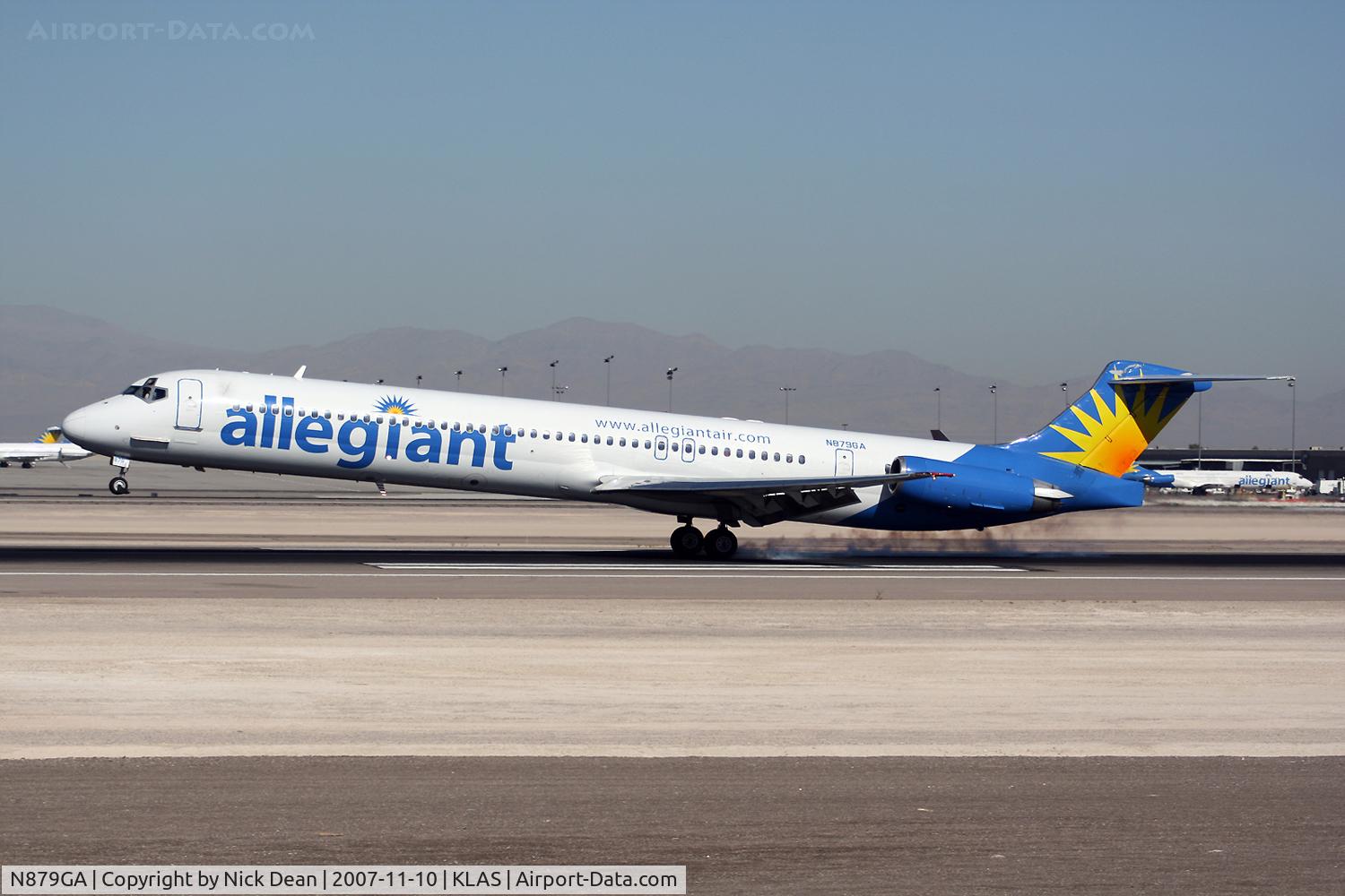 N879GA, 1996 McDonnell Douglas MD-83 (DC-9-83) C/N 53486, KLAS