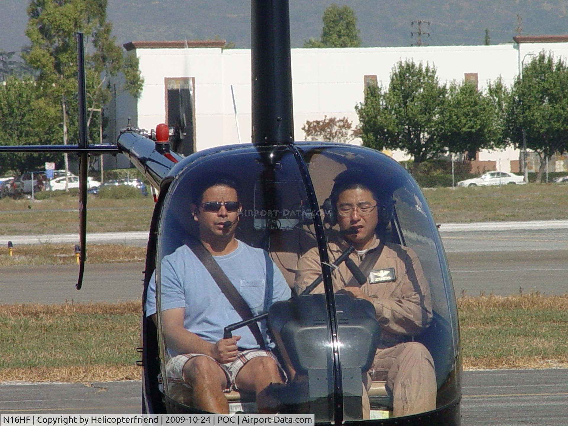 N16HF, 1988 Robinson R22 BETA C/N 0778, Final instructions before lift off