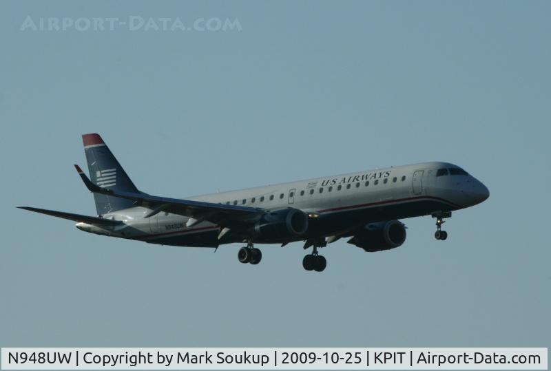 N948UW, 2007 Embraer 190AR (ERJ-190-100IGW) C/N 19000081, Coming into KPIT