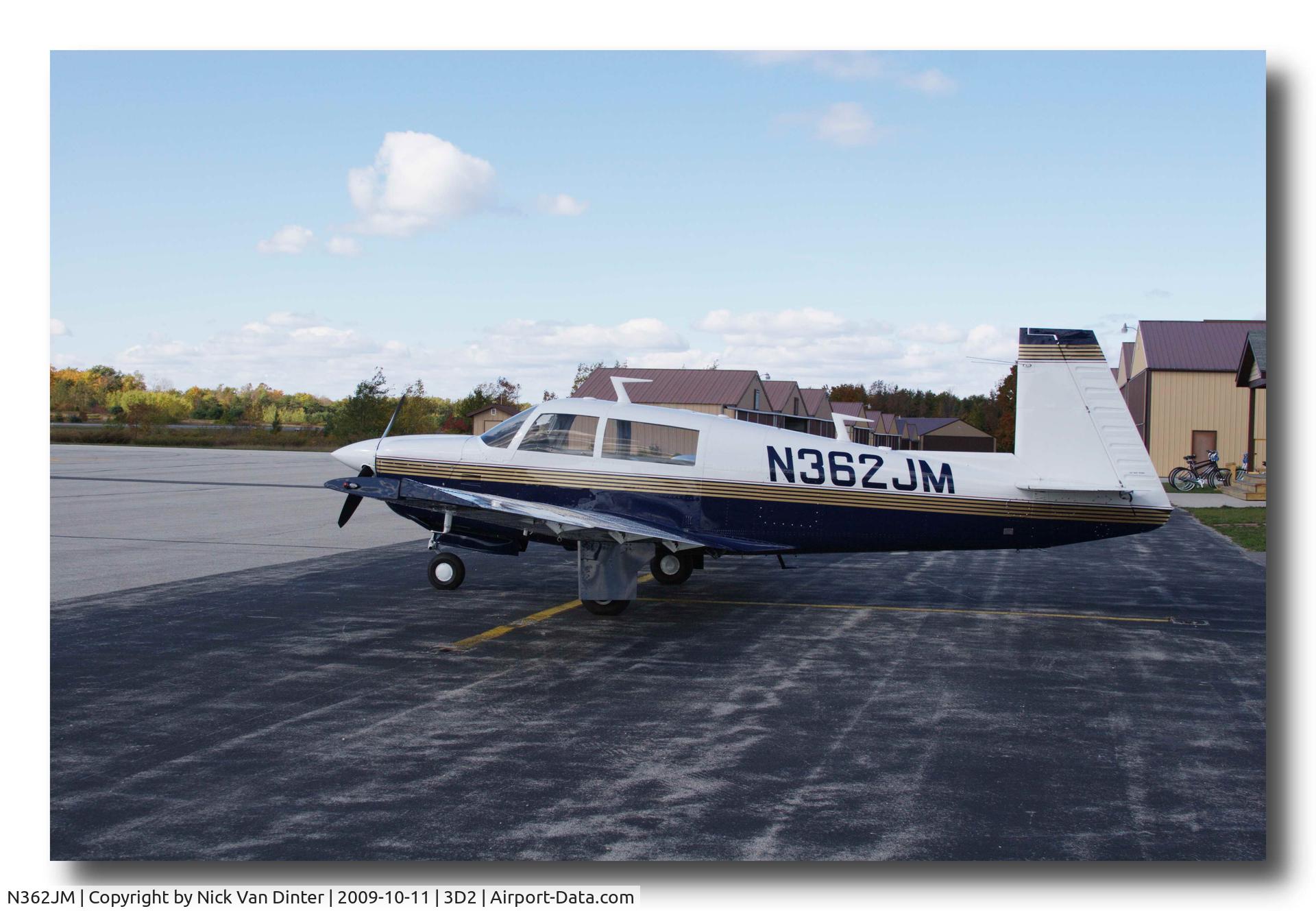 N362JM, 1976 Mooney M20F Executive C/N 22-1409, A Nice in Day In Ephraim