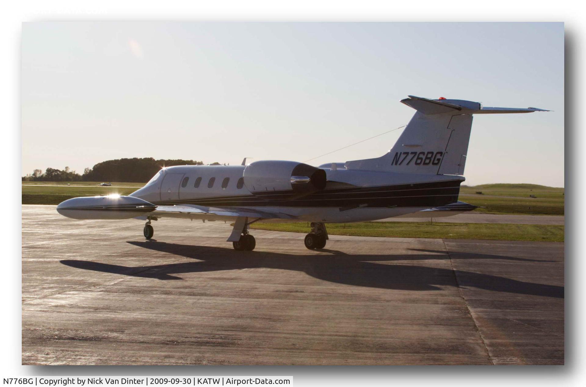 N776BG, 1990 Gates Learjet 35A C/N 659, On the Ramp
