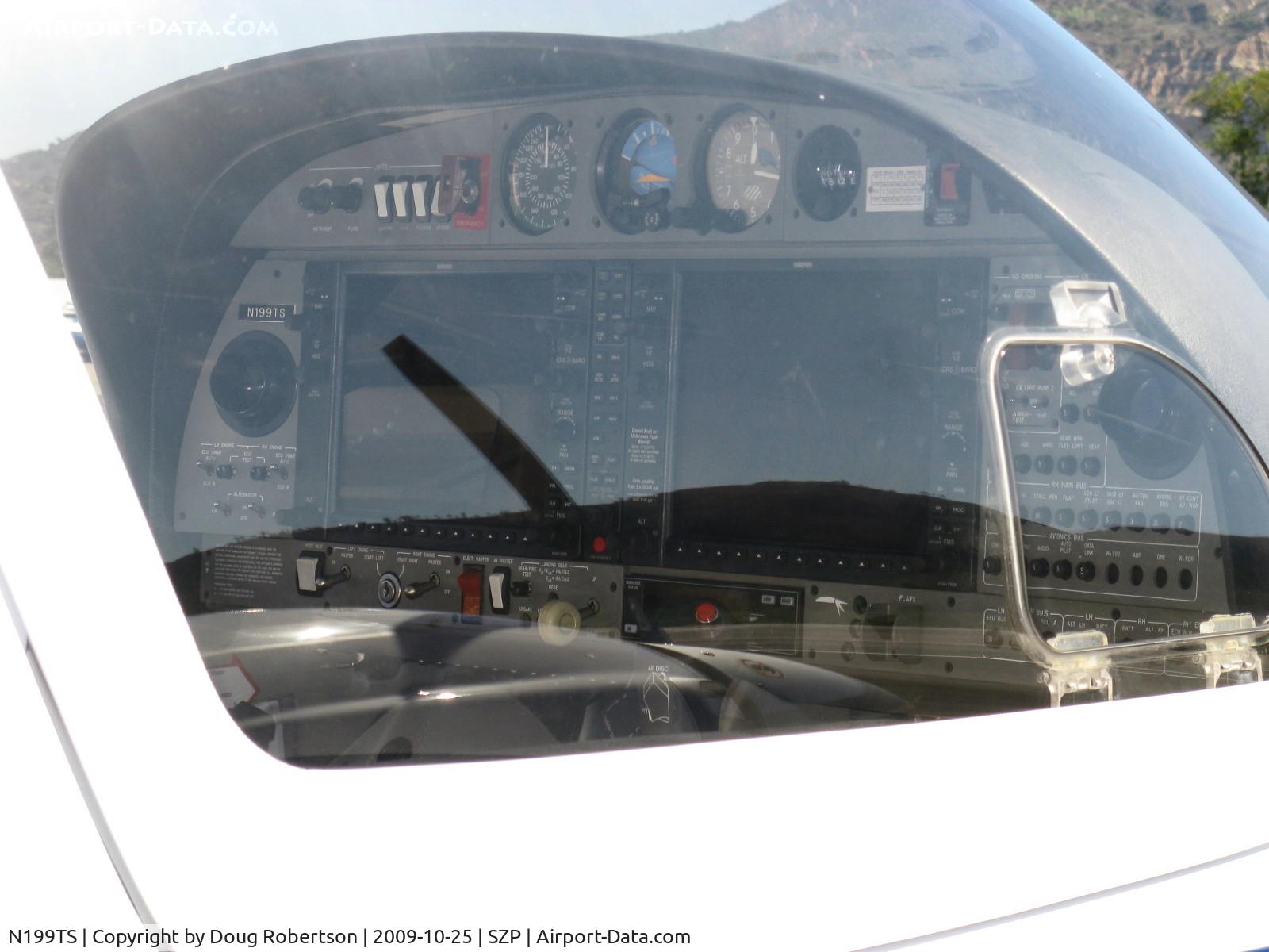 N199TS, 2006 Diamond DA-42-NG Twin Star C/N 42.AC003, 2006 Diamond Aircraft Inds. DA-42 TWIN STAR, two Thielert CENTURION TAE-125-011.7 Turbocharged 135 Hp diesels FADEC w/ dual ECUs, 18/1 compression ratio, 3-blade MT CS full-feathering anti-ice props, panel