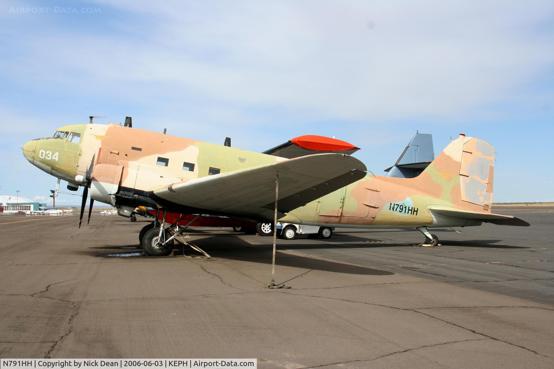 N791HH, 1944 Douglas DC3C-R-1830-90C C/N 33123, KEPH