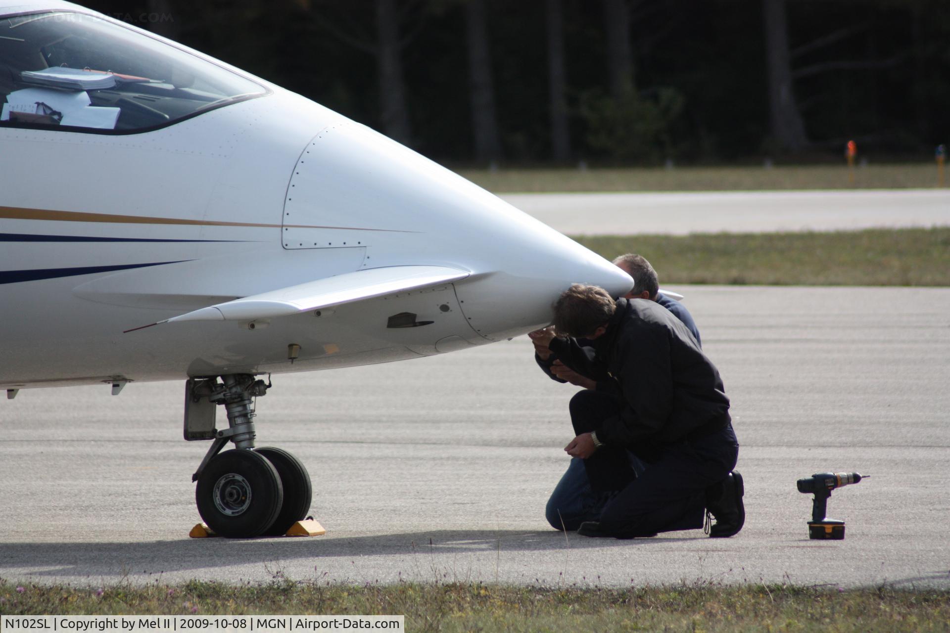 N102SL, 2002 Piaggio P-180 Avanti C/N 1052, Parked
