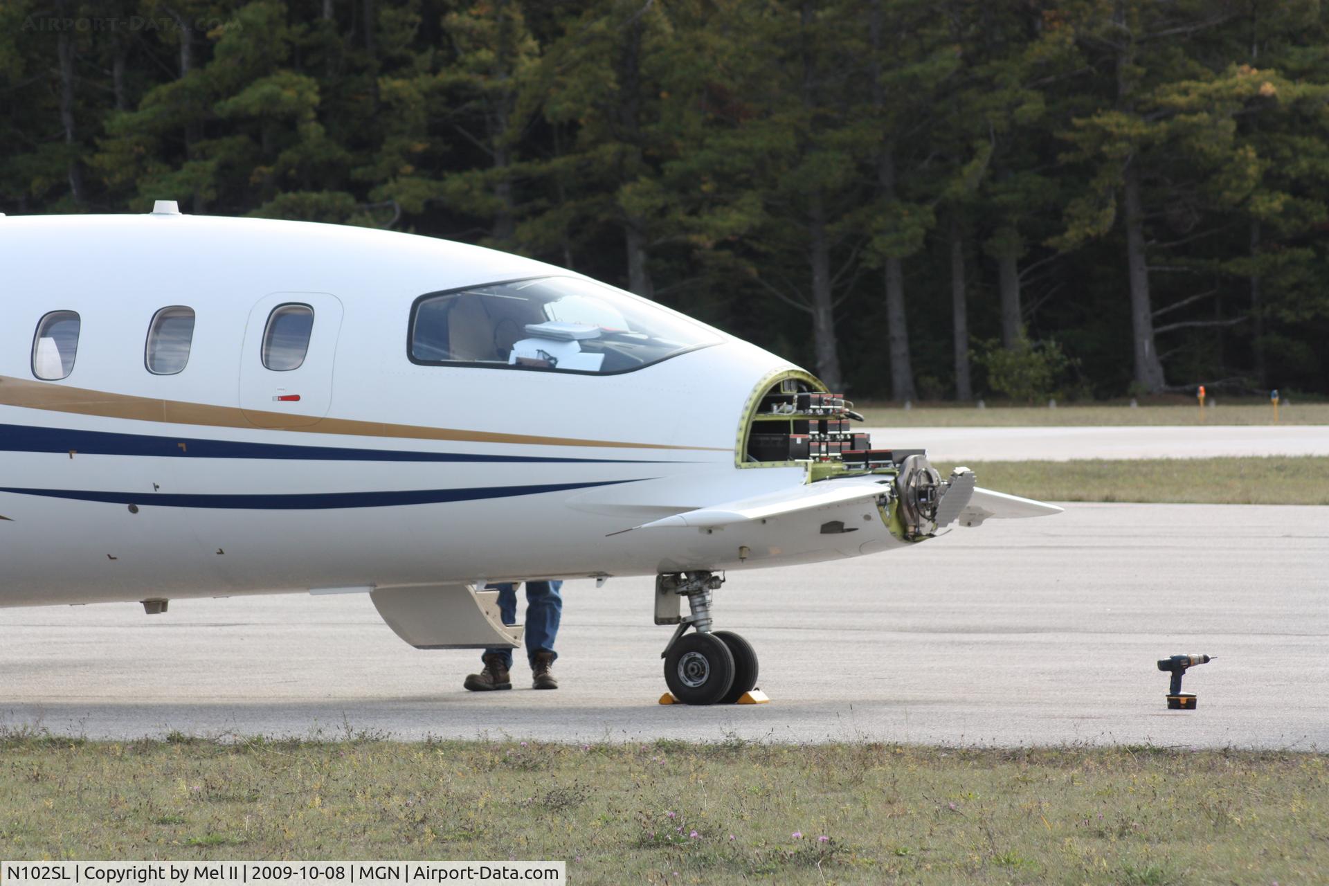 N102SL, 2002 Piaggio P-180 Avanti C/N 1052, Parked