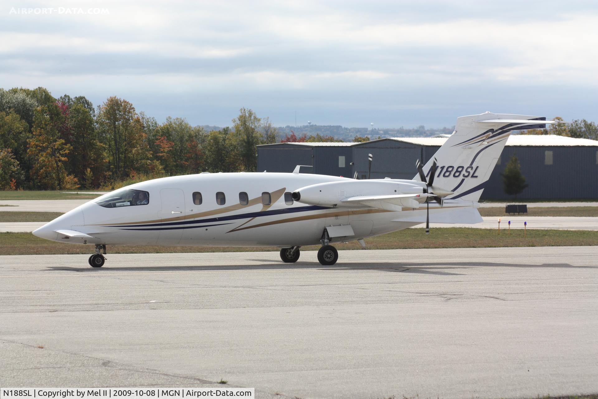 N188SL, 2008 Piaggio P-180 Avanti II C/N 1174, VNR188 - KGRB-KMGN - Taxi From Landing RWY 28