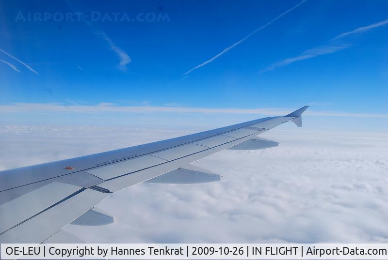 OE-LEU, 2006 Airbus A320-214 C/N 2902, flyNIKI Airbus A320; flight HG8335 from Innsbruck to Vienna with Captain Niki Lauda