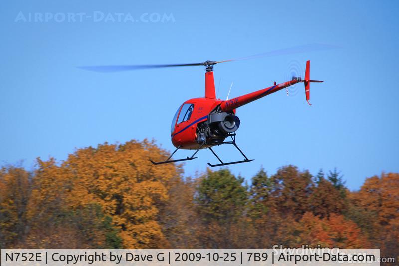 N752E, 1997 Robinson R22 C/N 2773, Departing Ellington, CT