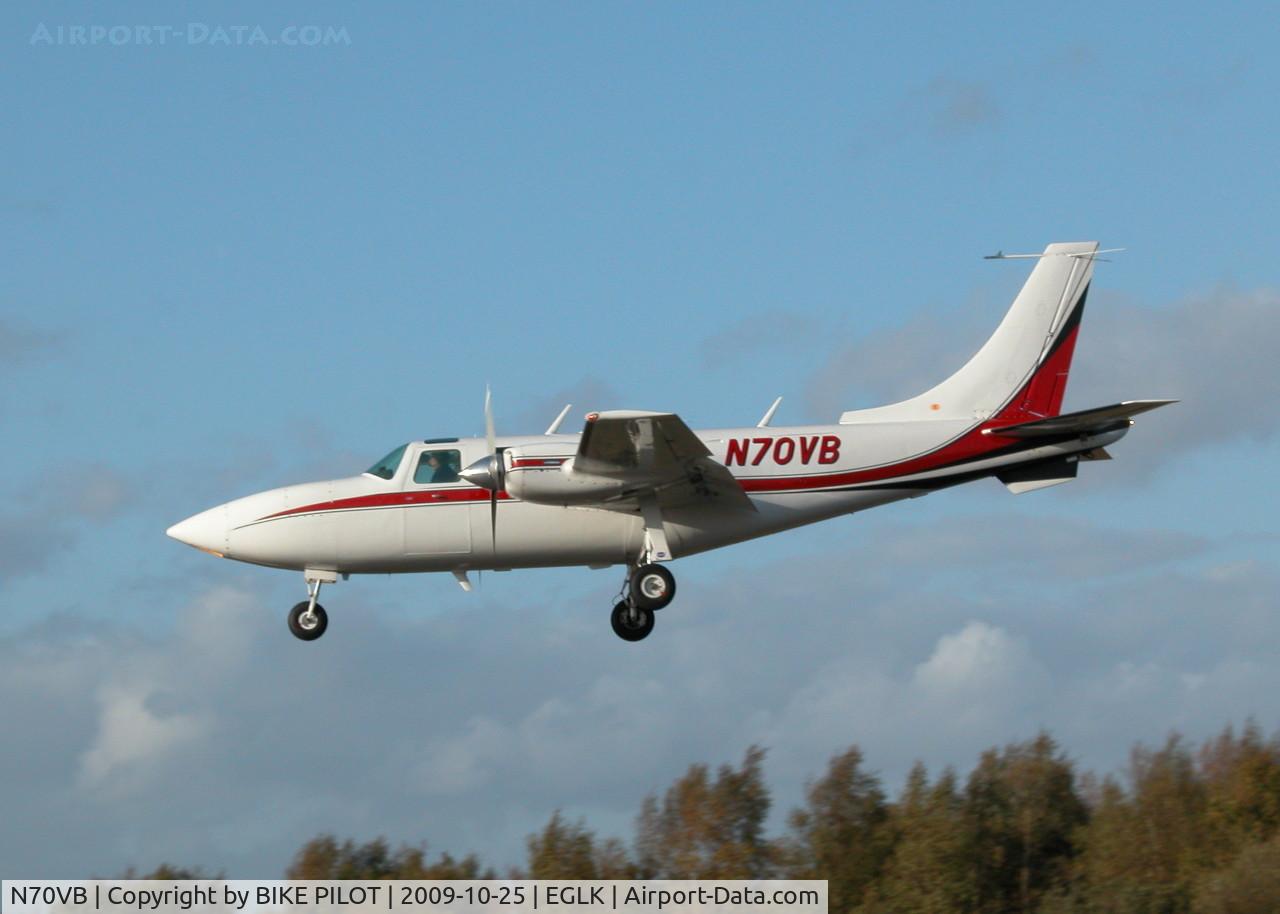 N70VB, 1977 Smith Aerostar 600 C/N 60-0446-150, RESIDENT AEROSTAR FINALS FOR RWY 25