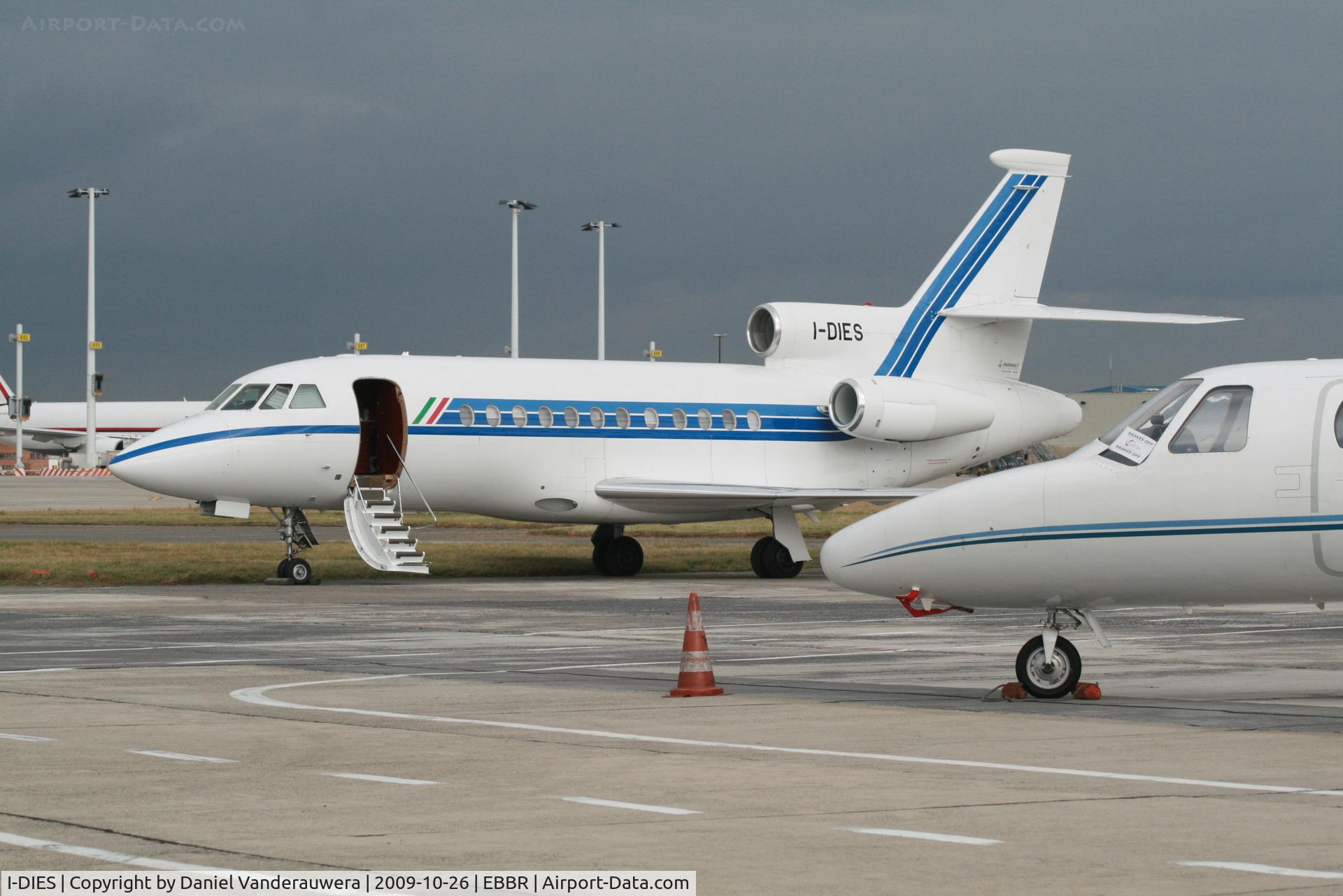 I-DIES, 1987 Dassault Falcon 900 C/N 30, parked on General Aviation apron