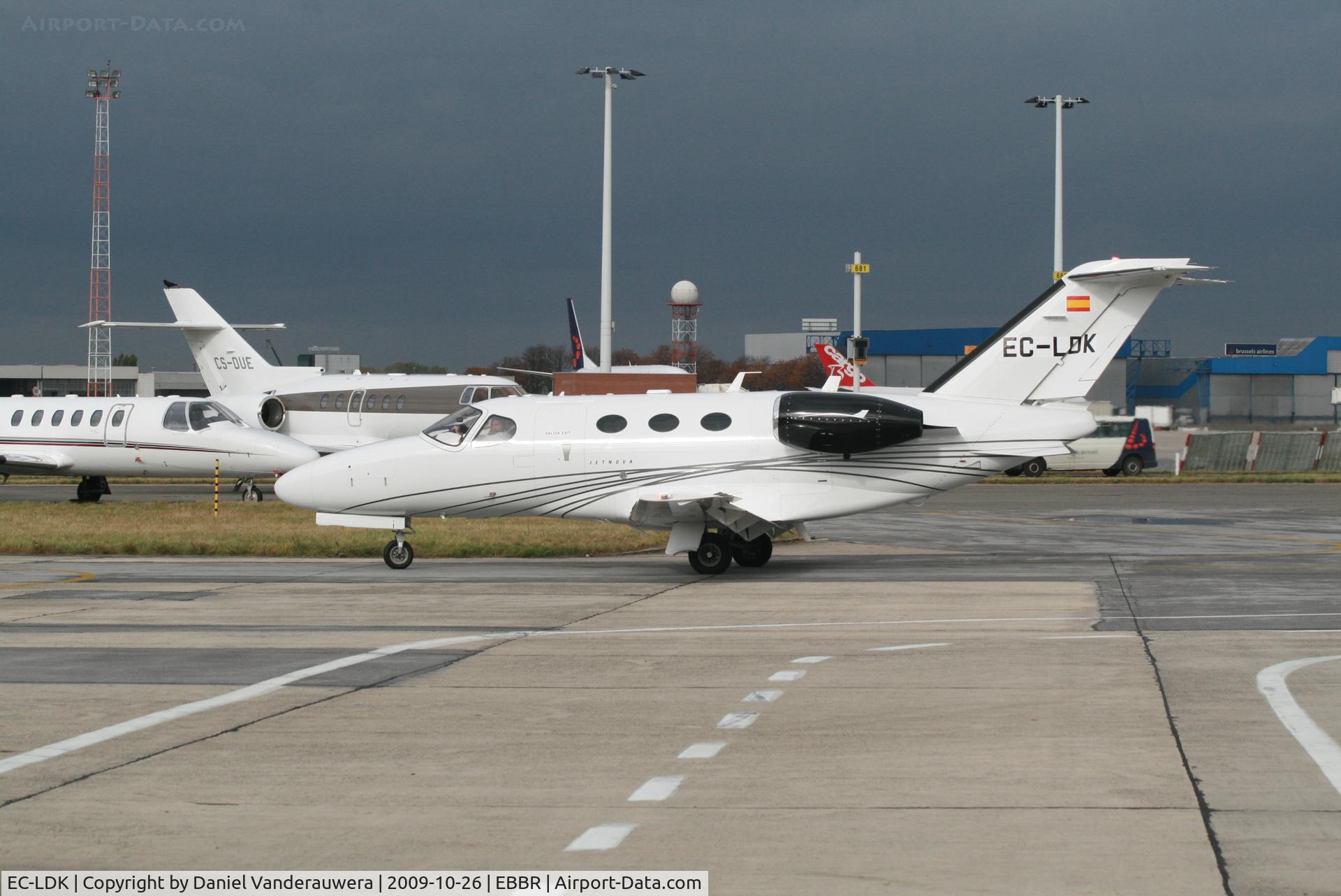 EC-LDK, 2009 Cessna 510 Citation Mustang Citation Mustang C/N 510-0152, Arriving to General Aviation apron