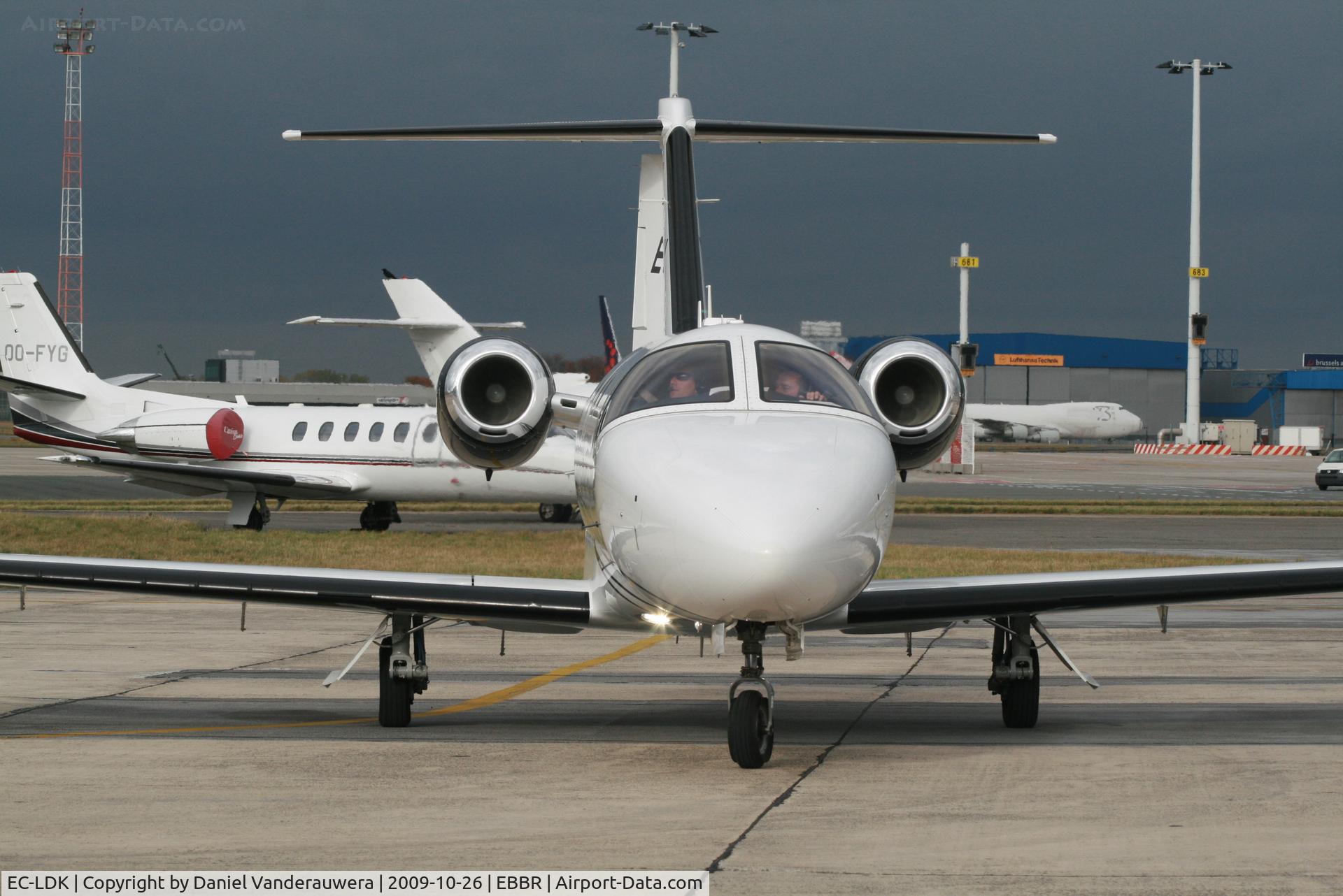 EC-LDK, 2009 Cessna 510 Citation Mustang Citation Mustang C/N 510-0152, Taxiing to park on General Aviation apron