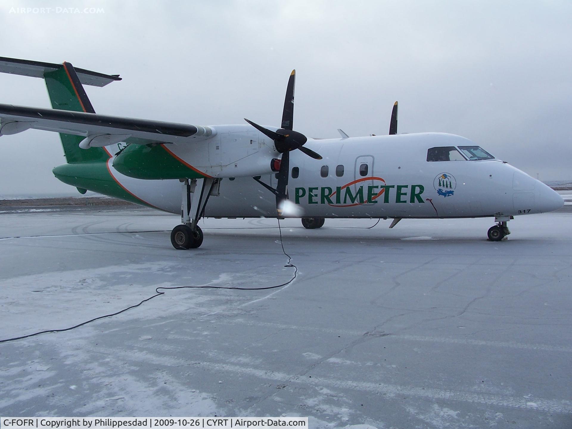 C-FOFR, 1992 De Havilland Canada DHC-8-106 Dash 8 C/N 317, C-FOFR at Rankin Inlet, NU 2009oct26