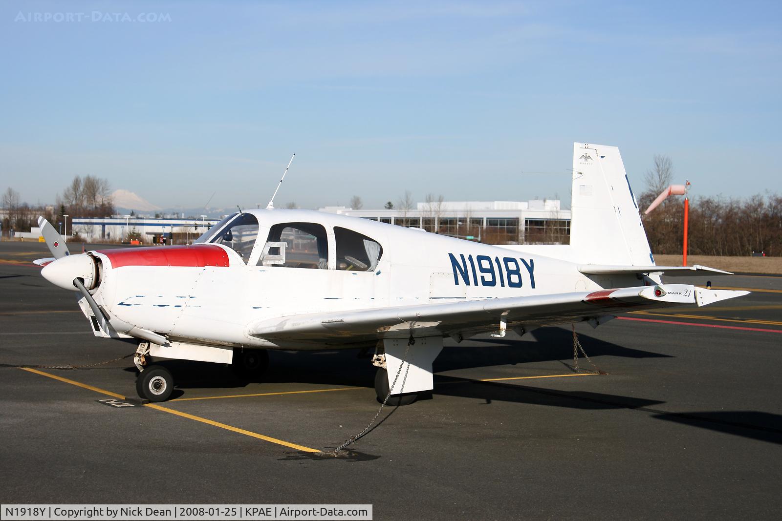 N1918Y, 1964 Mooney M20D Master C/N 213, KPAE