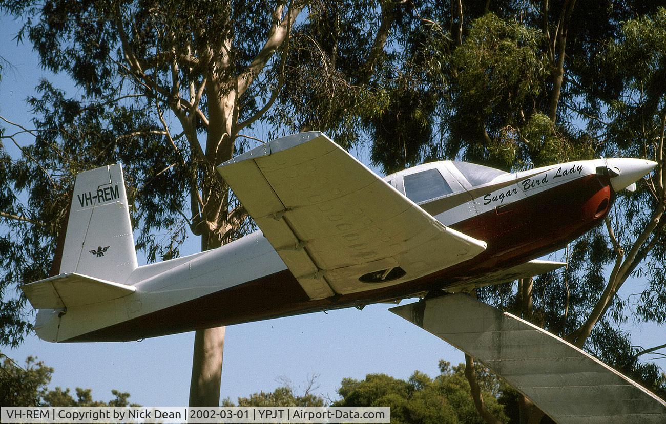 VH-REM, Mooney M20H C/N 1, YPJT