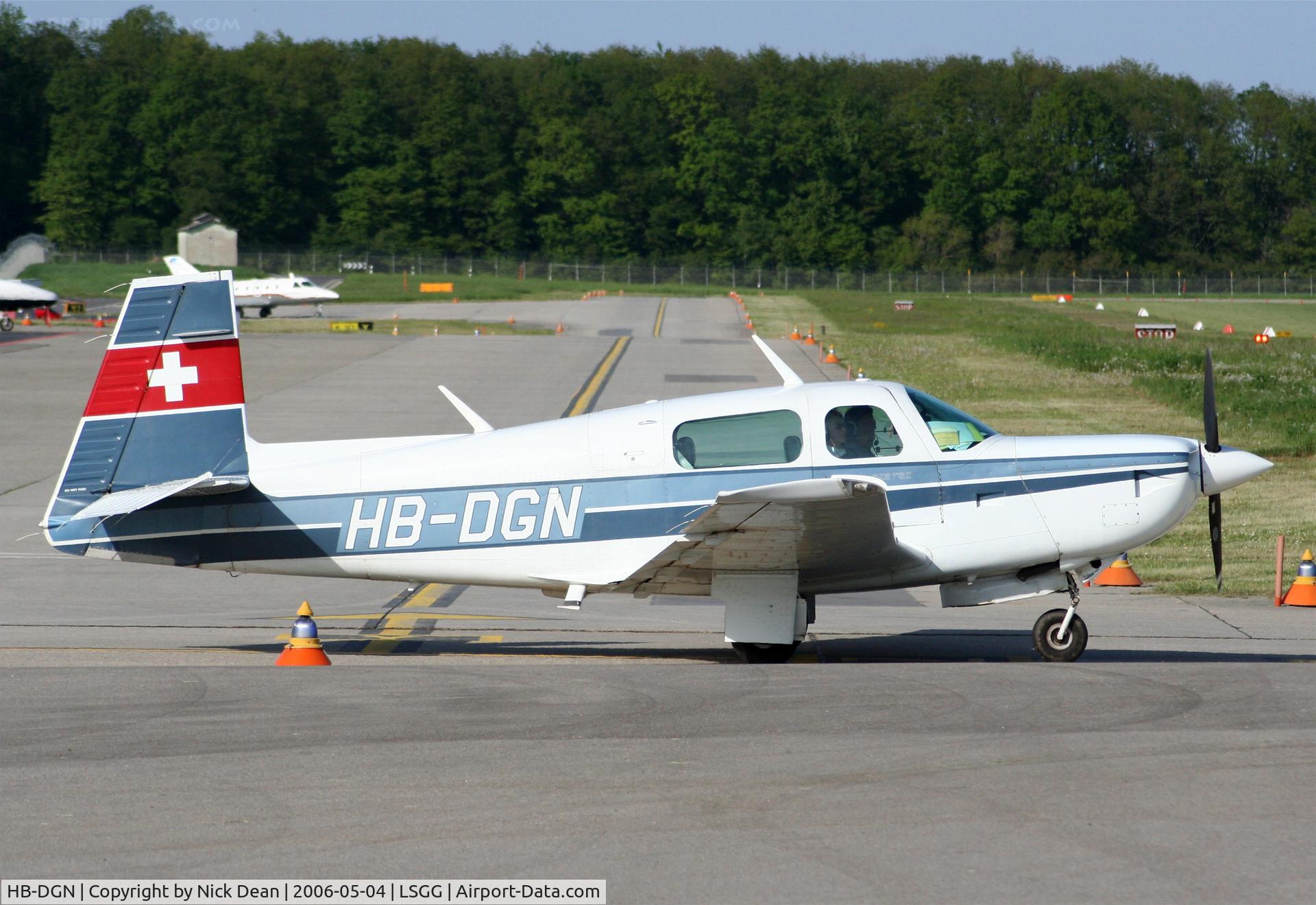 HB-DGN, 1986 Mooney M20K252 TSE C/N 25-1037, LSGG
