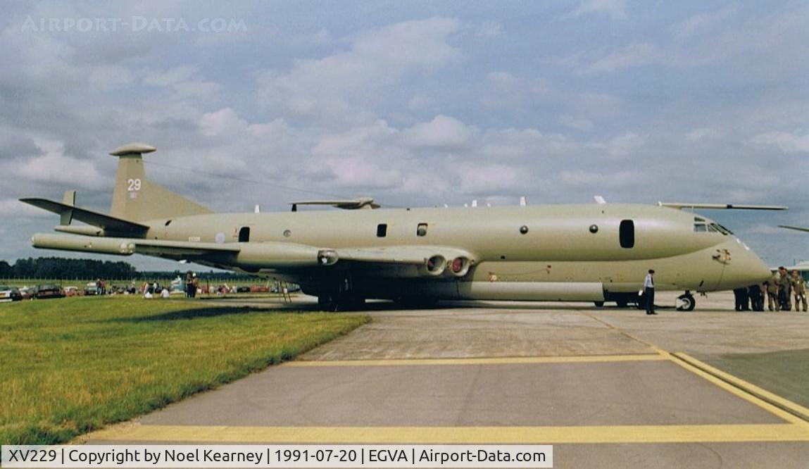 XV229, Hawker Siddeley Nimrod MR.2 C/N 8004, Royal Air Force