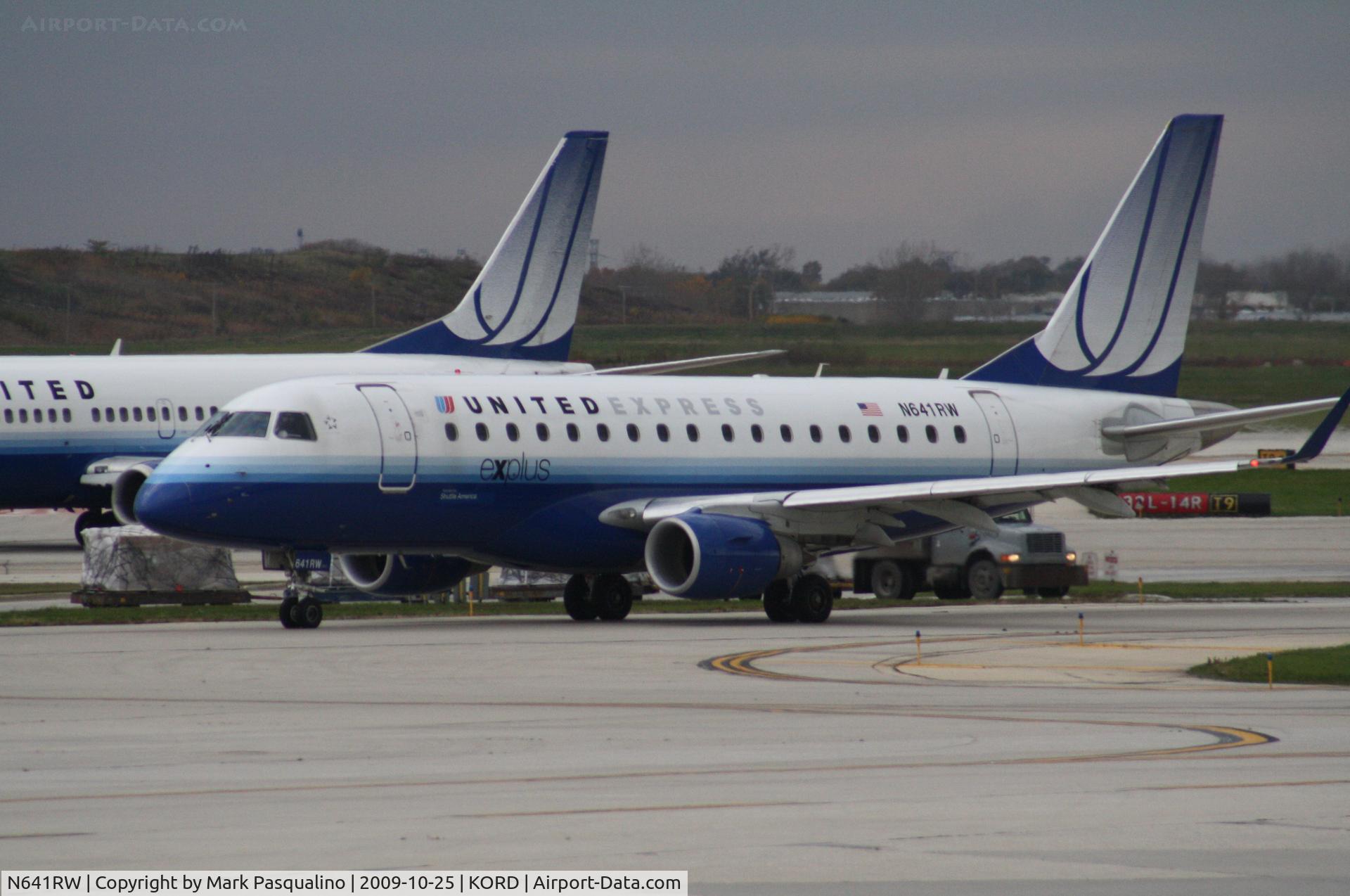 N641RW, 2004 Embraer 170SE (ERJ-170-100SE) C/N 17000062, ERJ 170-100 SE