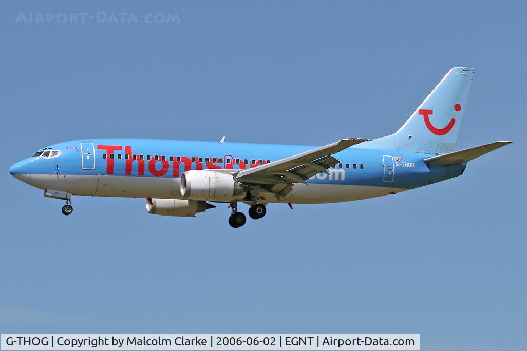 G-THOG, 1997 Boeing 737-31S C/N 29057, Boeing 737-31S, On approach to Rwy 25 at Newcastle Airport.