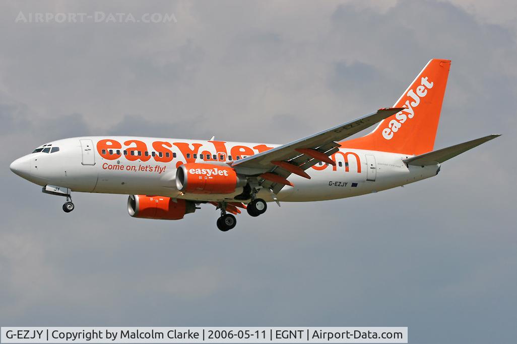 G-EZJY, 2003 Boeing 737-73V C/N 32420, Boeing 737-73V. On approach to Rwy 25 at Newcastle Airport.