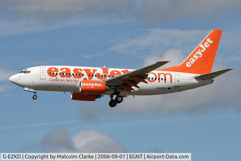 G-EZKD, 2004 Boeing 737-73V C/N 32425, Boeing 737-73V. On approach to Rwy 25 at Newcastle Airport.