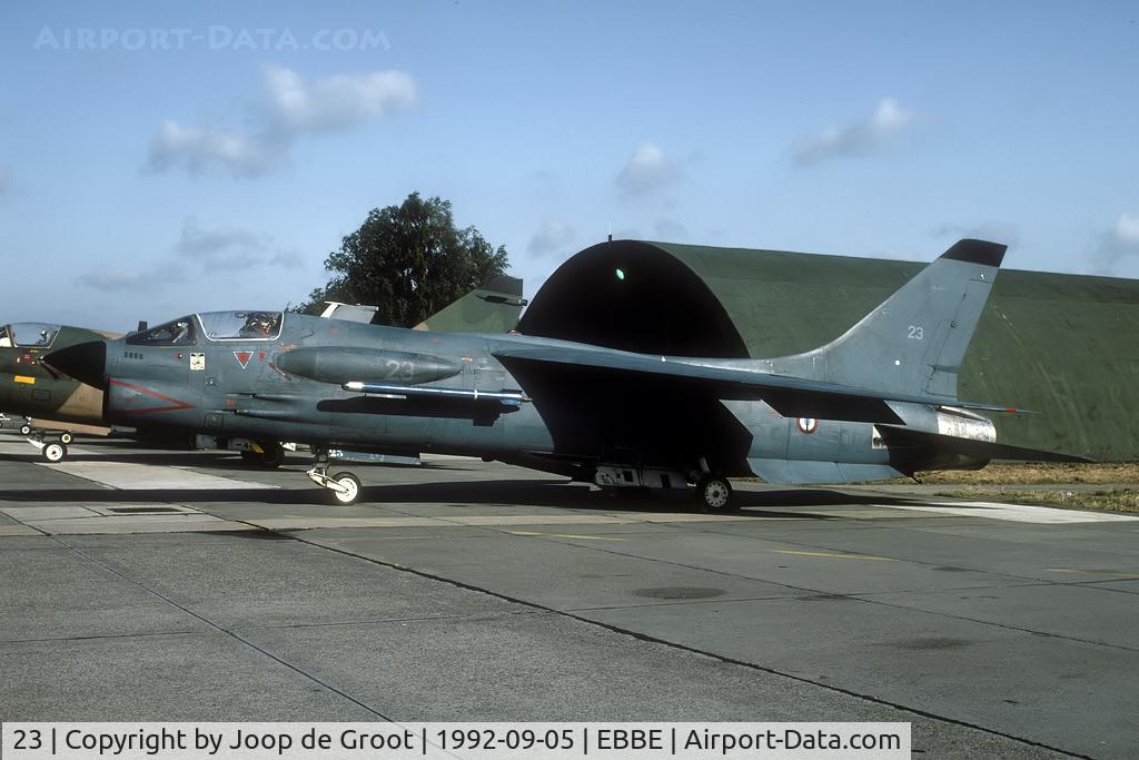23, Vought F-8E(FN) Crusader C/N 1240, This 12F machine was one of the last F-8E(FN) I ever saw. Not much later it was modernized for an additional number of service years.