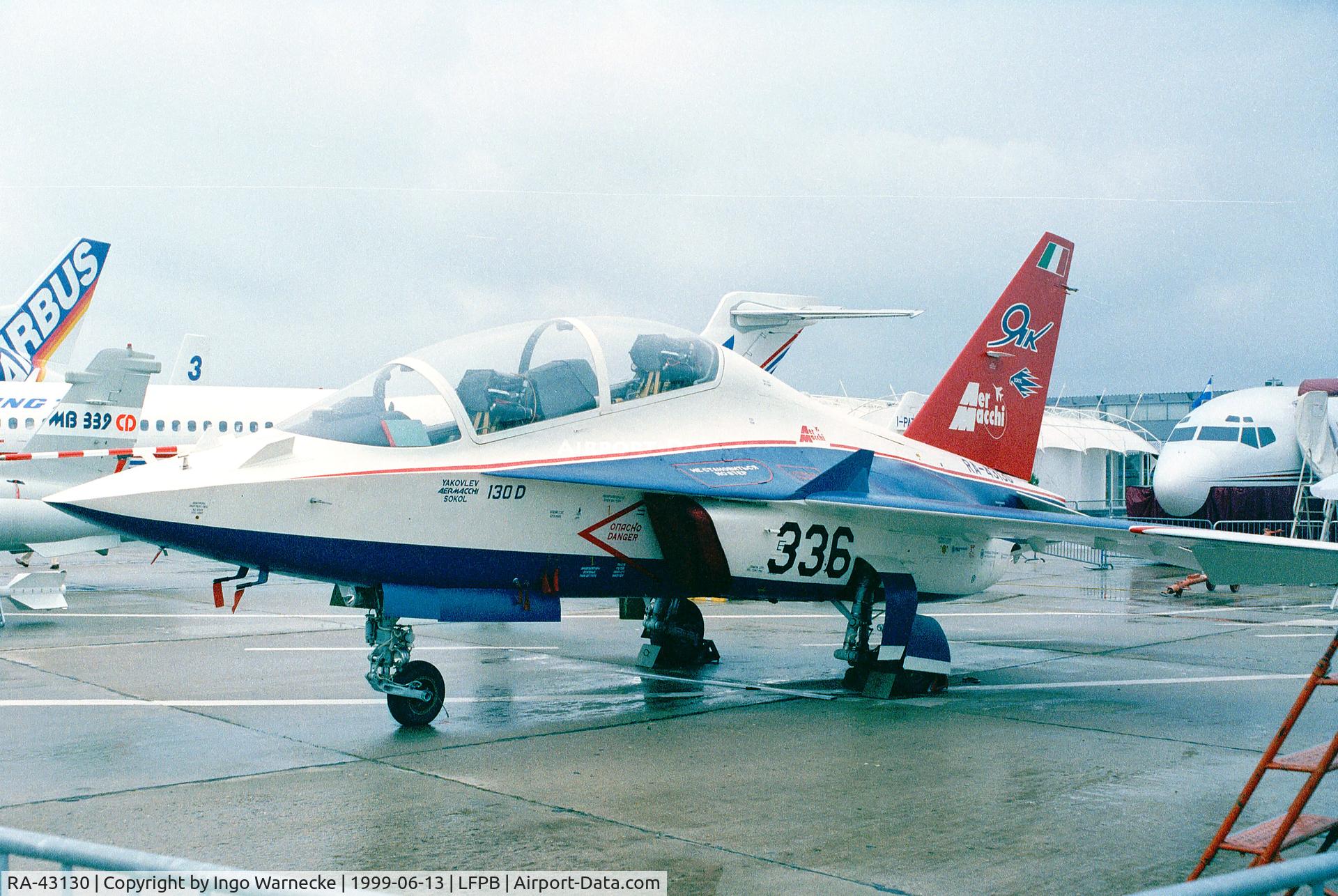 RA-43130, Yakovlev Yak-130 C/N 01, Yakovlev Yak-130 MITTEN at the Aerosalon 1999, Paris
