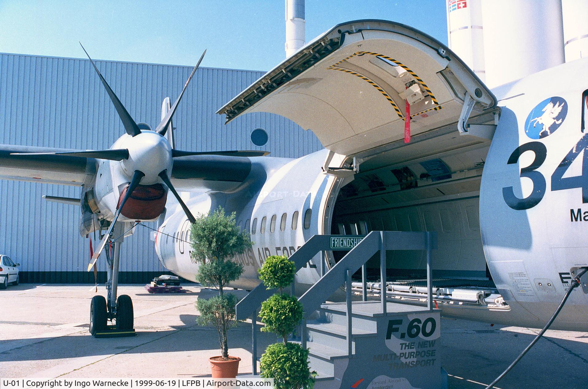 U-01, 1995 Fokker 60UTA-N C/N 20321, Fokker 60UTA-N of the KLu at the Aerosalon 1999, Paris