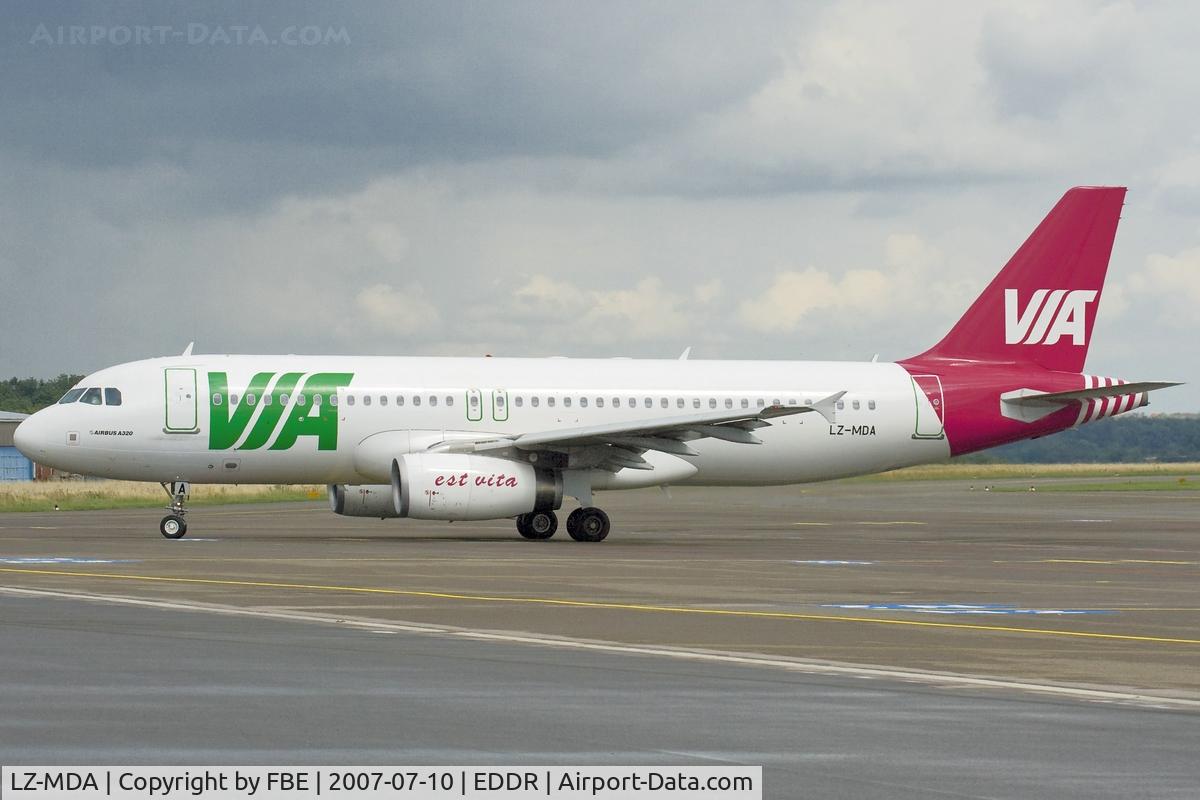 LZ-MDA, 2006 Airbus A320-232 C/N 2732, taxying out for departure