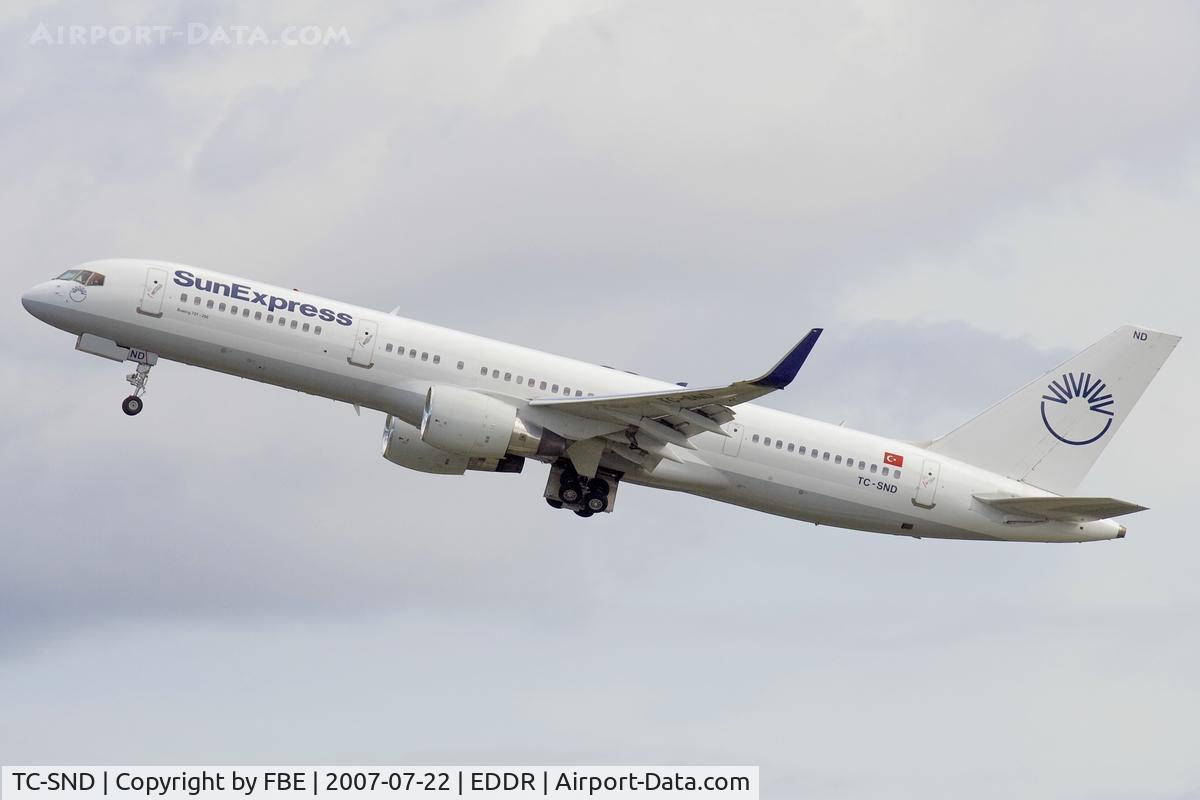 TC-SND, 1993 Boeing 757-2Q8 C/N 26268, climb out RW27