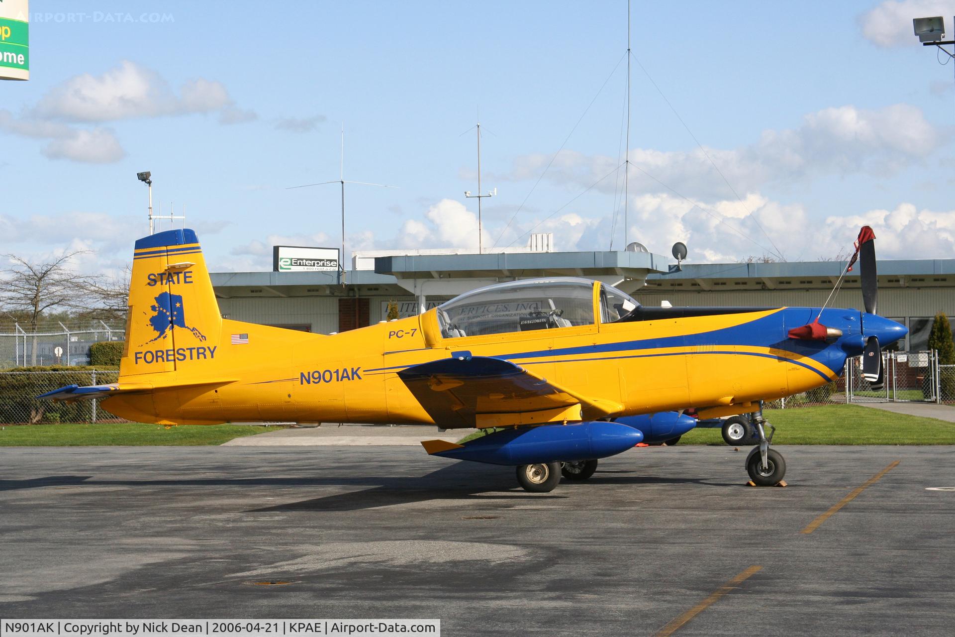 N901AK, 2000 Pilatus PC-7 C/N 616, KPAE