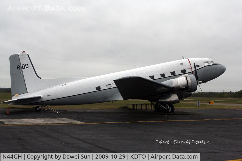 N44GH, 1952 Douglas Super R4D-8 C/N 43393, Denton