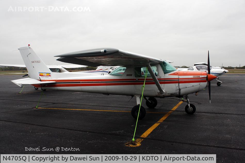 N4705Q, 1981 Cessna 152 C/N 152-85053, Denton