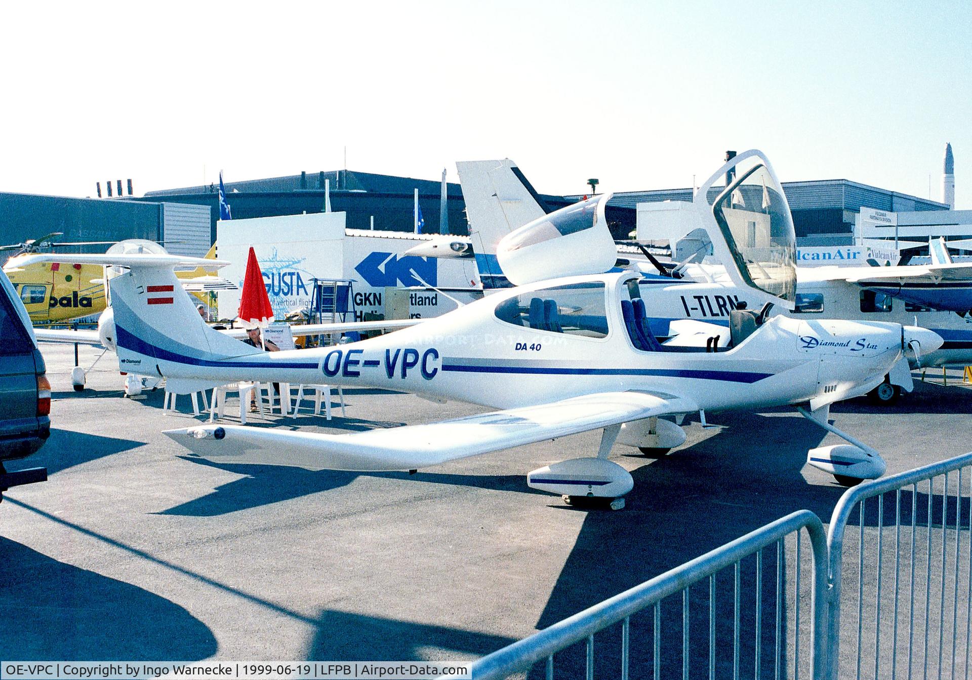 OE-VPC, 1997 Diamond DA-40 Diamond Star C/N 40.001, Diamond (HOAC) DA-40 Diamond Star prototype at the Aerosalon 1999, Paris