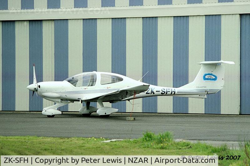 ZK-SFH, 2003 Diamond DA-40D Diamond Star C/N D4.037, Simuflight (NZ) Ltd., Auckland - 2003
