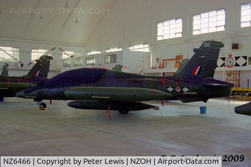 NZ6466, 1991 Aermacchi MB-339CB C/N 6797/170, 14 SQN based at RNZAF Ohakea - 1999