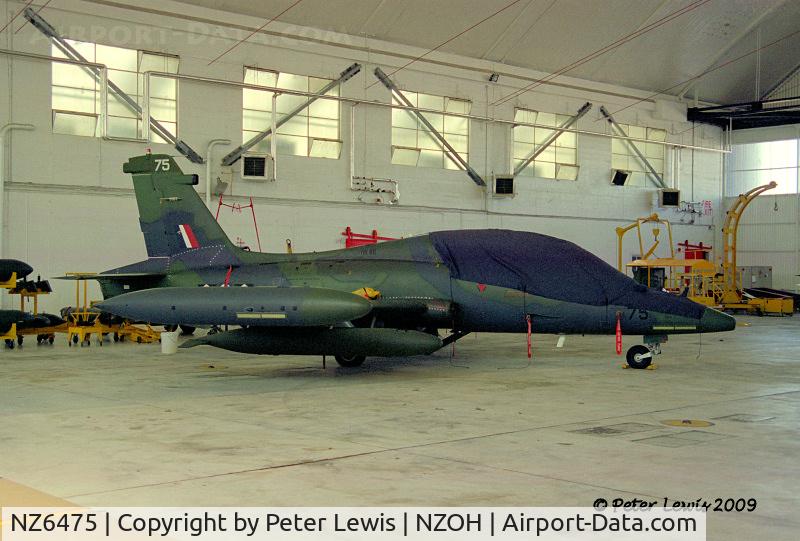 NZ6475, 1991 Aermacchi MB-339CB C/N 6828/179, 14 SQN based at RNZAF Ohakea - 1999