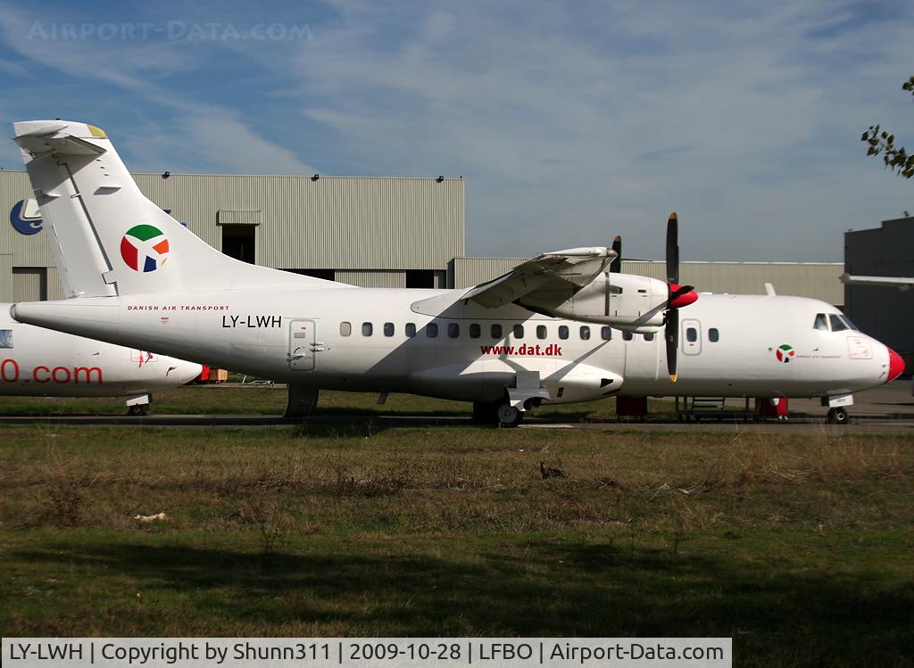 LY-LWH, 1989 ATR 42-300 C/N 148, On maintenance at Latecoere Aeroservices facility