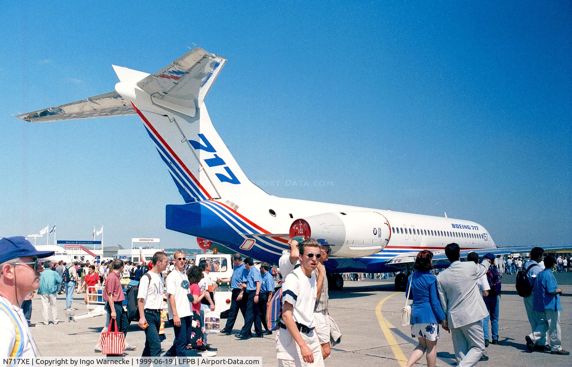 N717XE, 1999 Boeing 717-2BD C/N 55004, Boeing 717-200 at the Aerosalon 1999, Paris