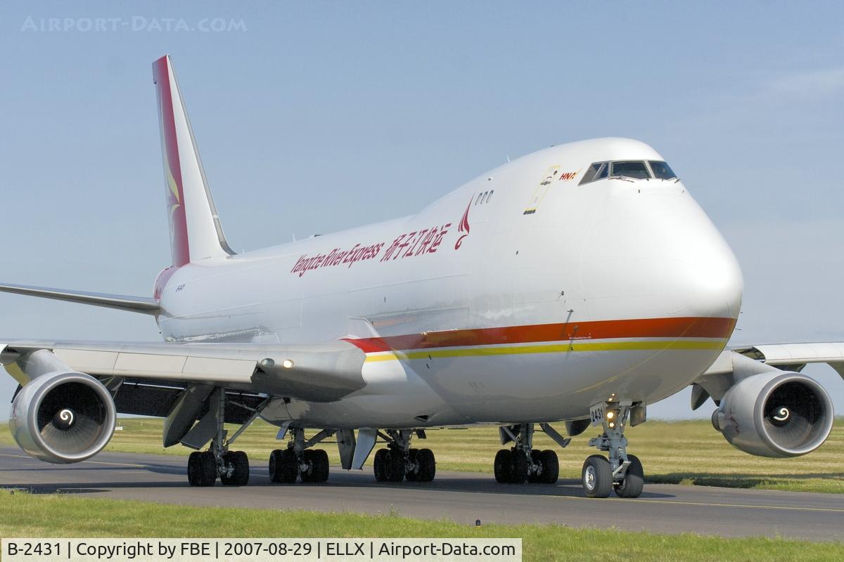 B-2431, 2000 Boeing 747-409F/SCD C/N 30761, taxying to the active