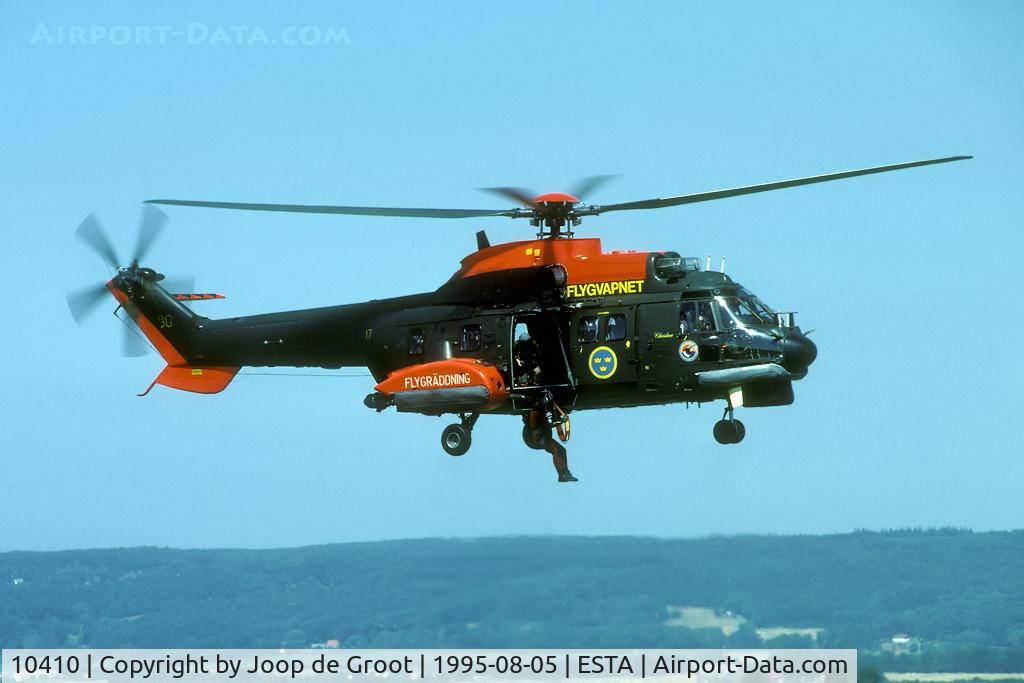 10410, Aérospatiale Hkp.10 Super Puma (AS-332M1) C/N 2304, Rescue demonstration during the 1995 air day at Angelholm.