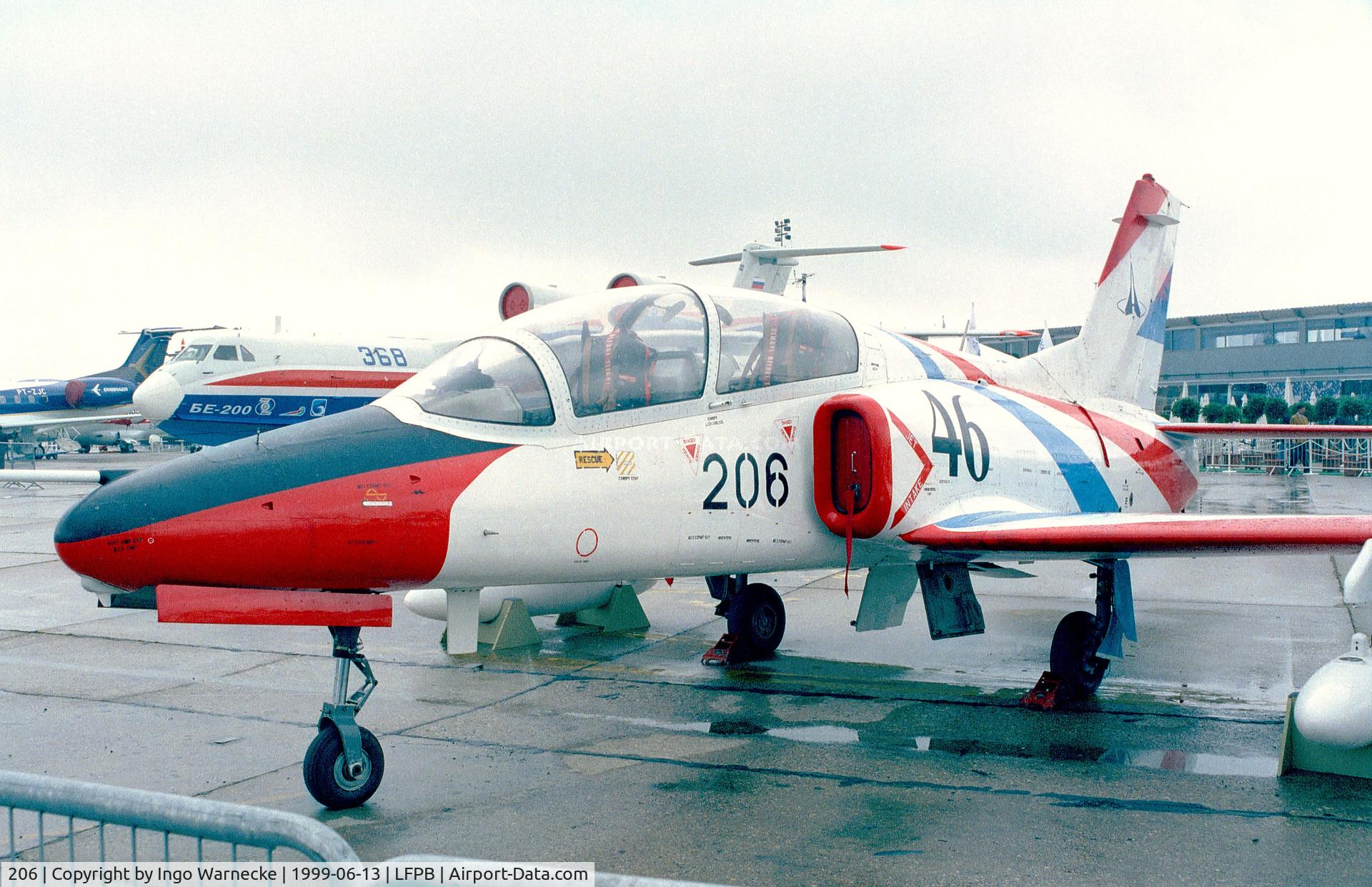 206, Nanchang K-8 Karakorum C/N 320206, Nanchang K-8 Karakorum (AVIC demonstrator) at the Aerosalon 1999, Paris