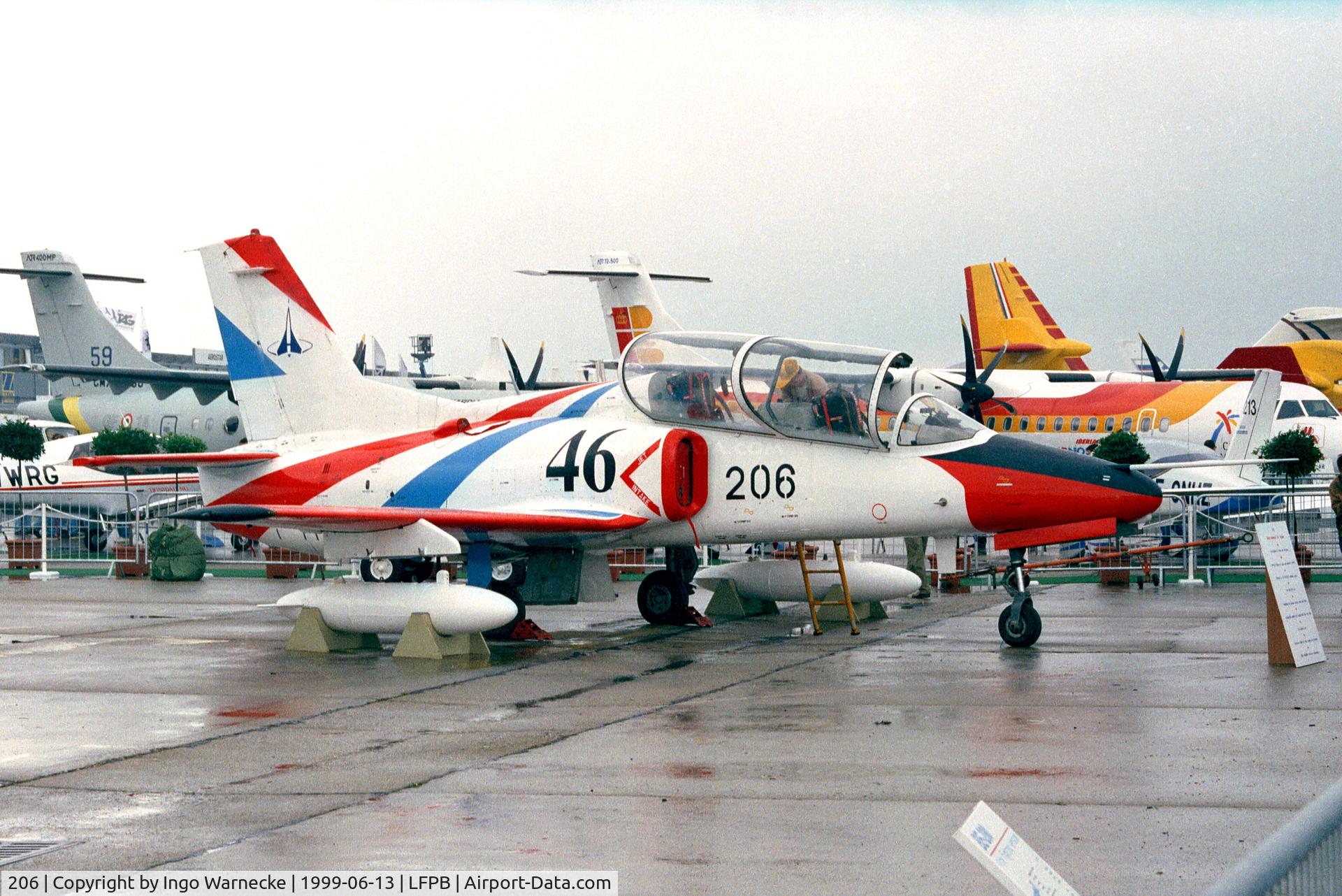 206, Nanchang K-8 Karakorum C/N 320206, Nanchang K-8 Karakorum (AVIC demonstrator) at the Aerosalon 1999, Paris