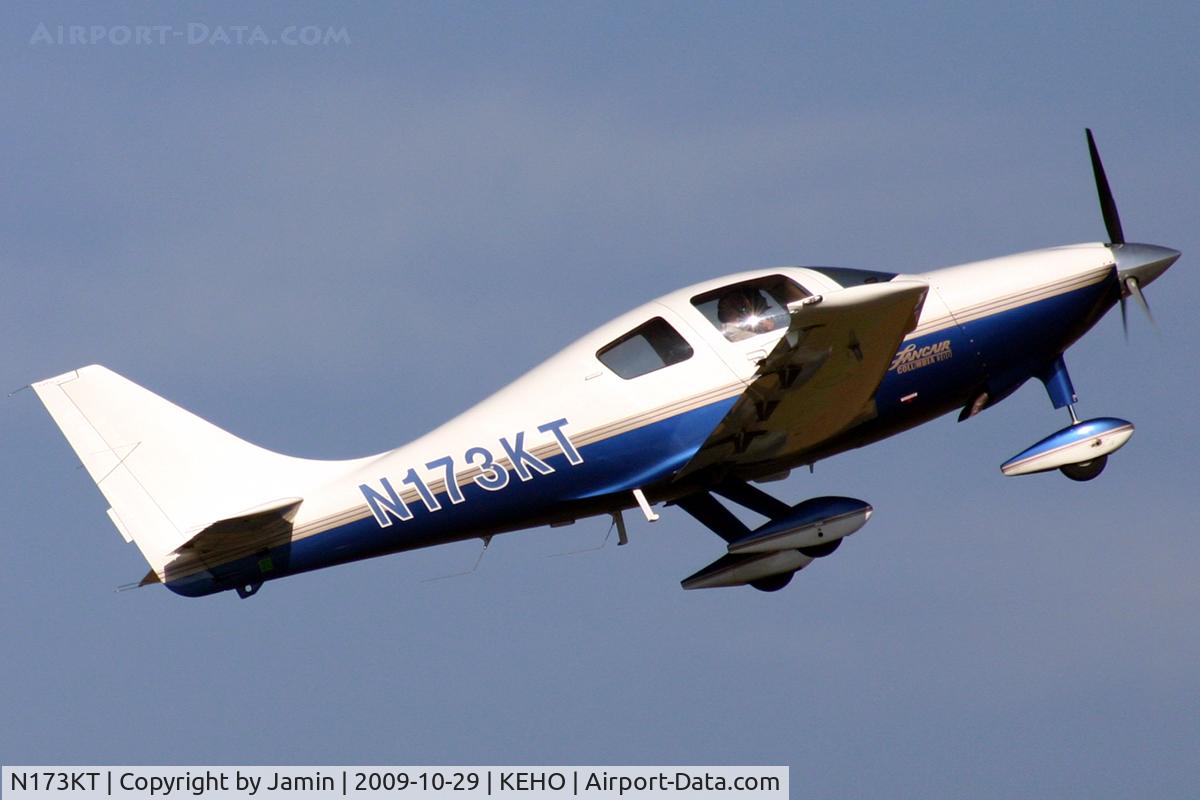 N173KT, 2001 Lancair LC-40-550FG C/N 40035, Departing runway 5.